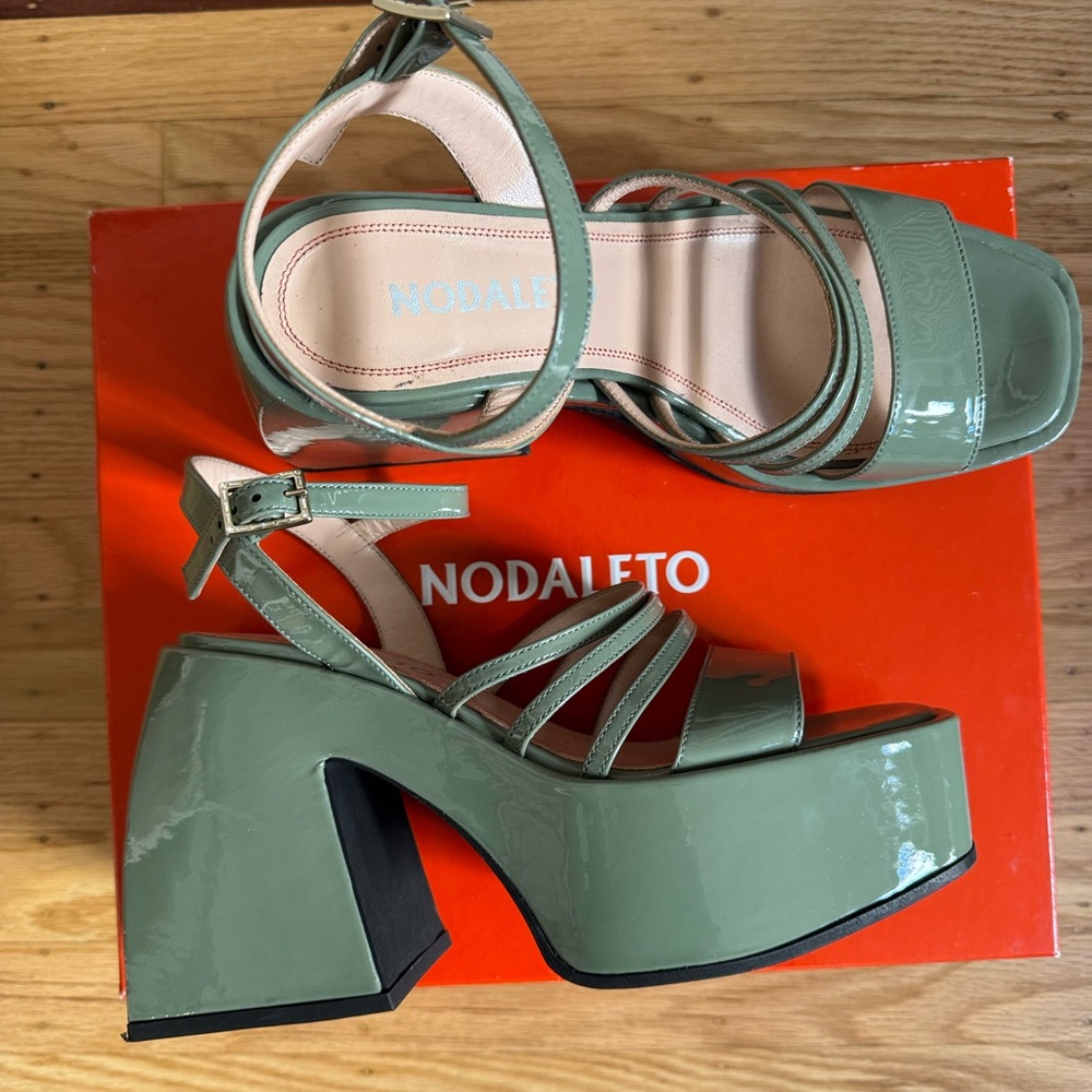 NODALETO Sage Green Platform Heels - Size 8 US - Picture 2 of 10